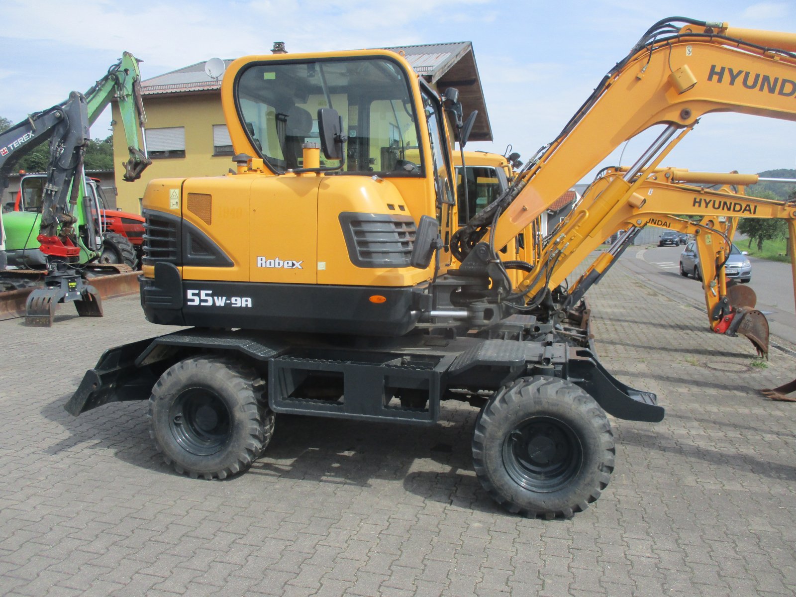 Mobilbagger des Typs Hyundai 55W-9, Gebrauchtmaschine in Obrigheim (Bild 3)