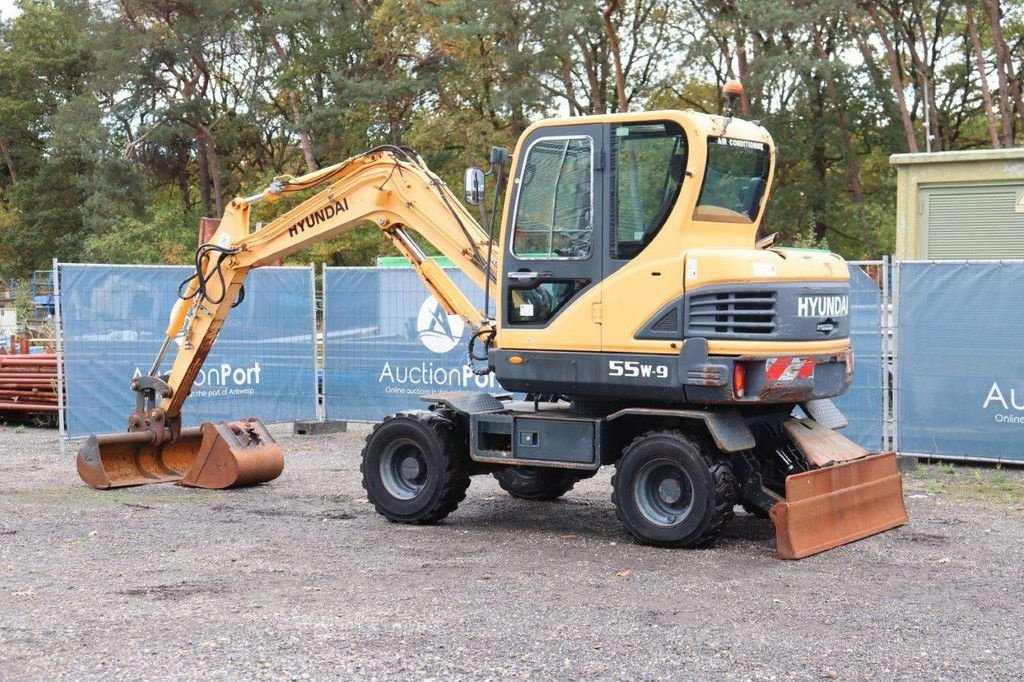Mobilbagger типа Hyundai 55W-9, Gebrauchtmaschine в Antwerpen (Фотография 3)