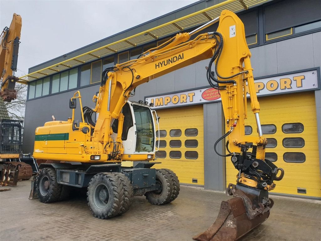 Mobilbagger des Typs Hyundai Robex 140W-9, Gebrauchtmaschine in Krabbendijke (Bild 8)