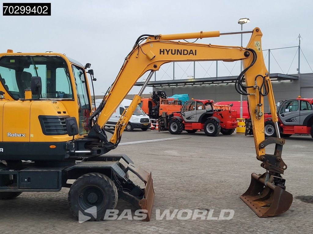 Mobilbagger des Typs Hyundai Robex 55W-9A EPA, Gebrauchtmaschine in Veghel (Bild 8)
