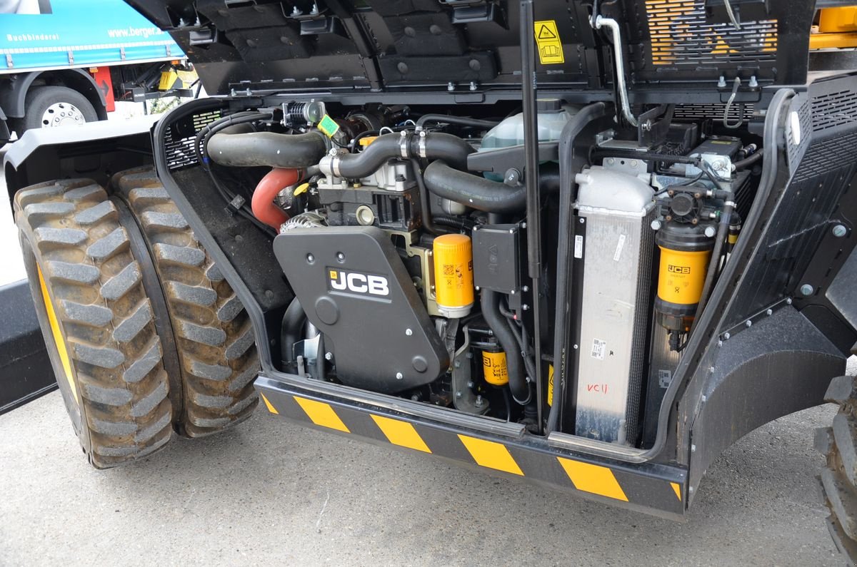 Mobilbagger des Typs JCB Hydradig 110W, Neumaschine in Wien (Bild 17)