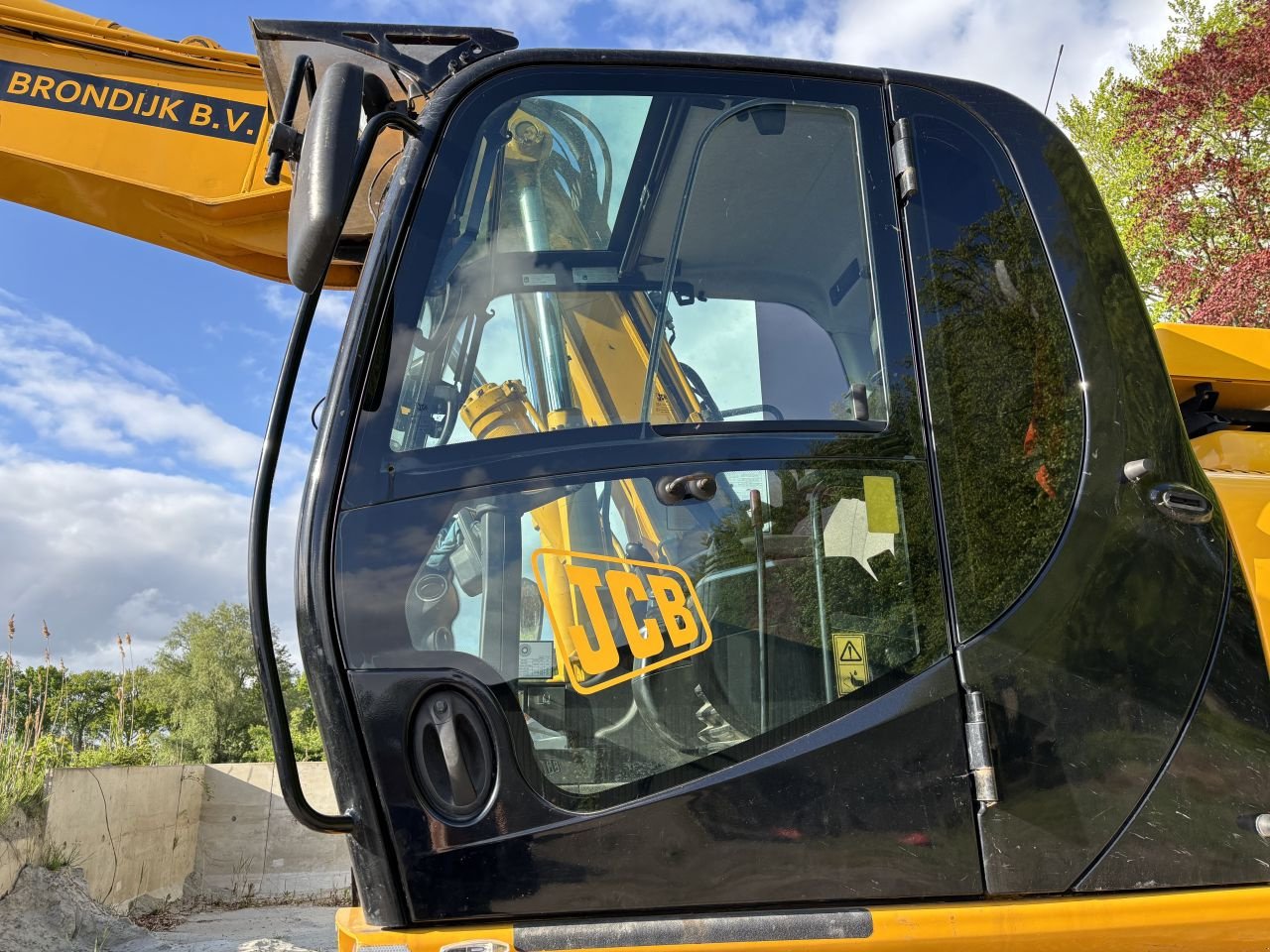 Mobilbagger del tipo JCB JS145WT4i, Gebrauchtmaschine en Sappemeer (Imagen 5)