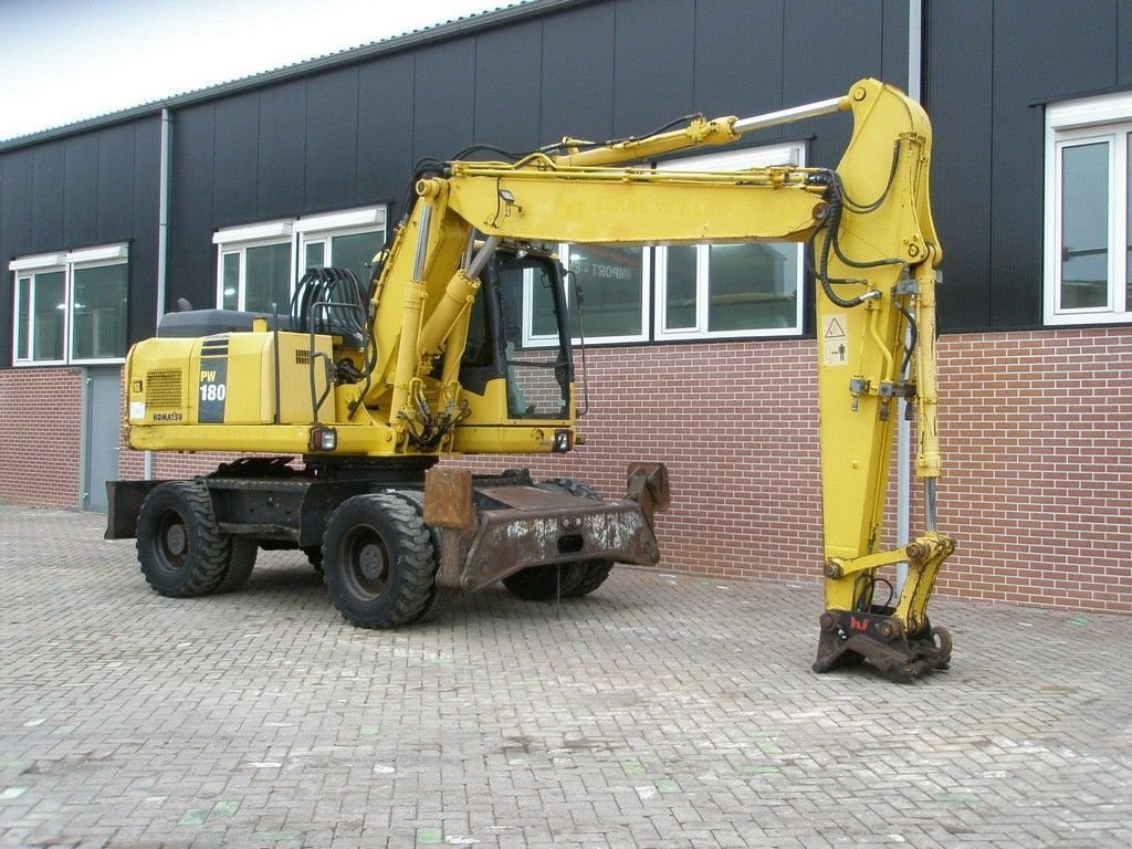 Mobilbagger des Typs Komatsu PW 180-7, Gebrauchtmaschine in Barneveld (Bild 3)