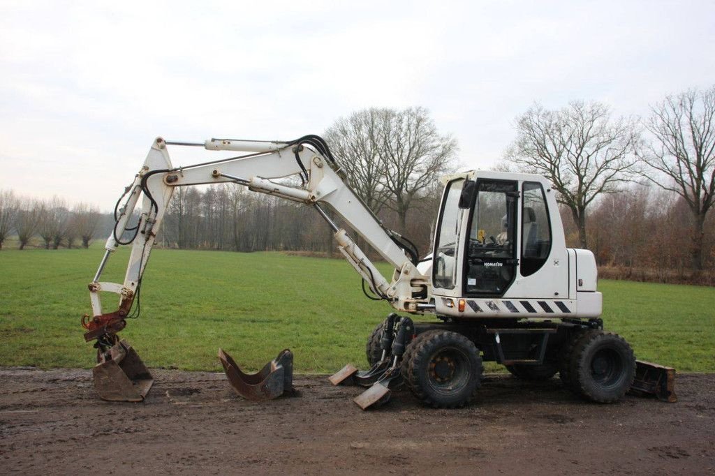 Mobilbagger des Typs Komatsu PW 95, Gebrauchtmaschine in Antwerpen (Bild 1)