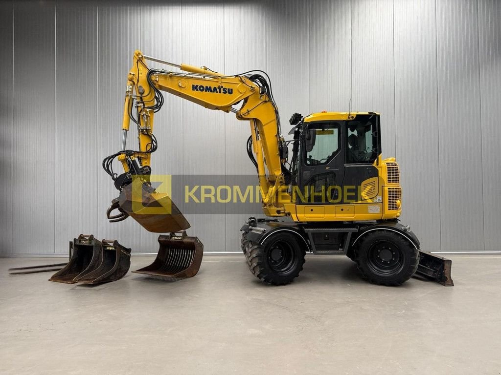 Mobilbagger du type Komatsu PW 98 MR-10, Gebrauchtmaschine en Apeldoorn (Photo 2)