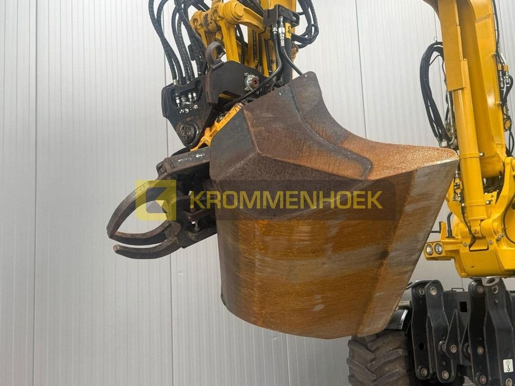 Mobilbagger du type Komatsu PW 98 MR-10, Gebrauchtmaschine en Apeldoorn (Photo 10)