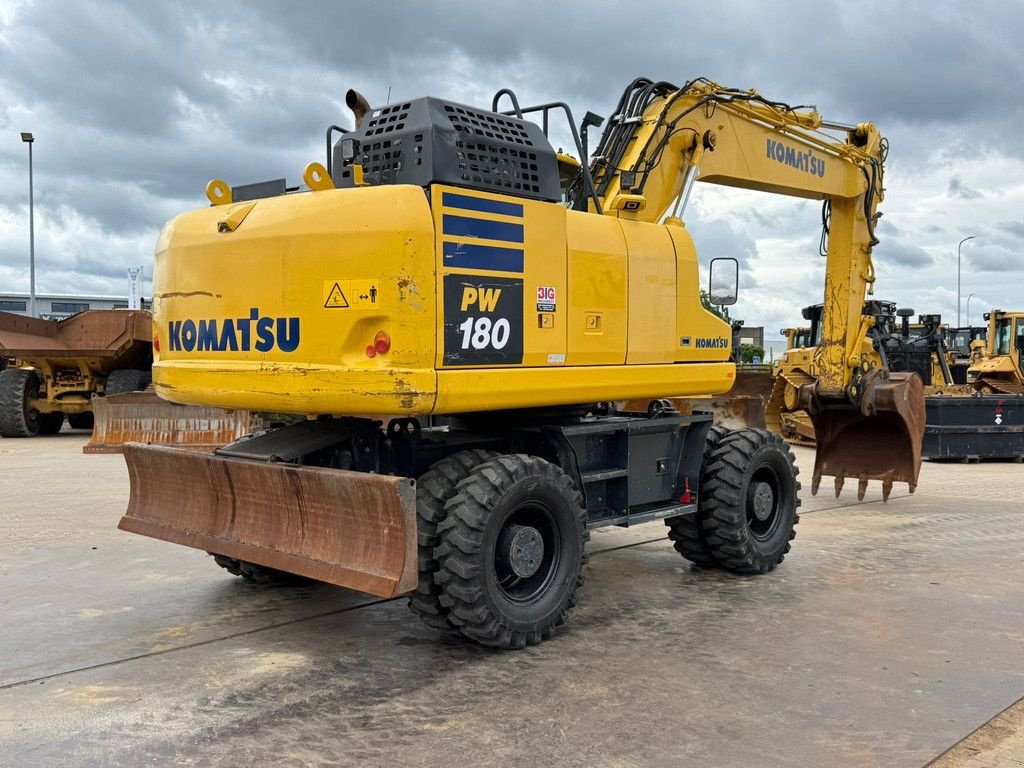 Mobilbagger a típus Komatsu PW180-11, Gebrauchtmaschine ekkor: Velddriel (Kép 5)