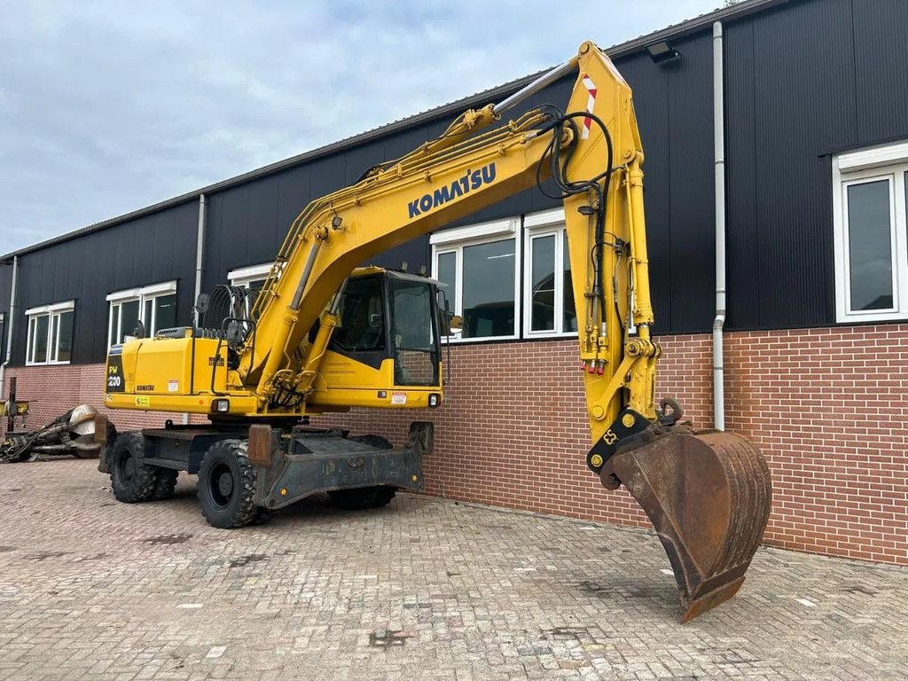 Mobilbagger του τύπου Komatsu PW200, Gebrauchtmaschine σε Barneveld (Φωτογραφία 3)