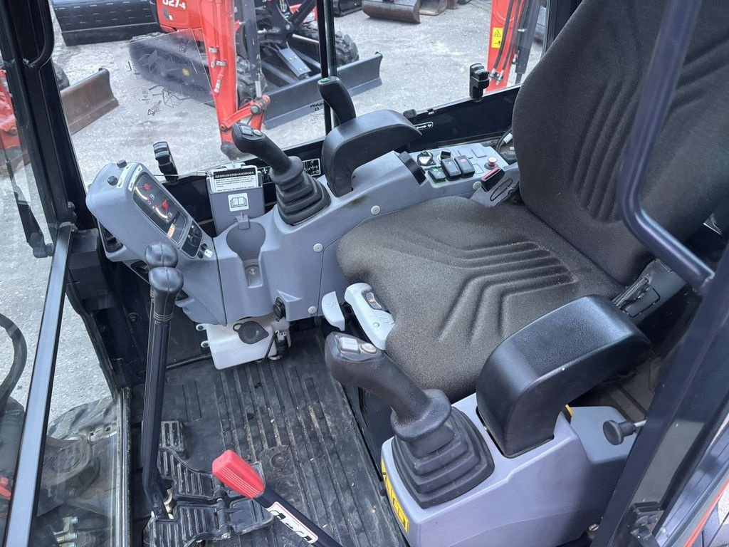 Mobilbagger du type Kubota U27-4, Gebrauchtmaschine en Heerenveen (Photo 7)