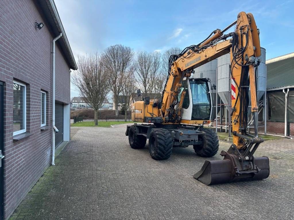 Mobilbagger Türe ait Liebherr 314 mobiele kraan graafmachine, Gebrauchtmaschine içinde Udenhout (resim 2)