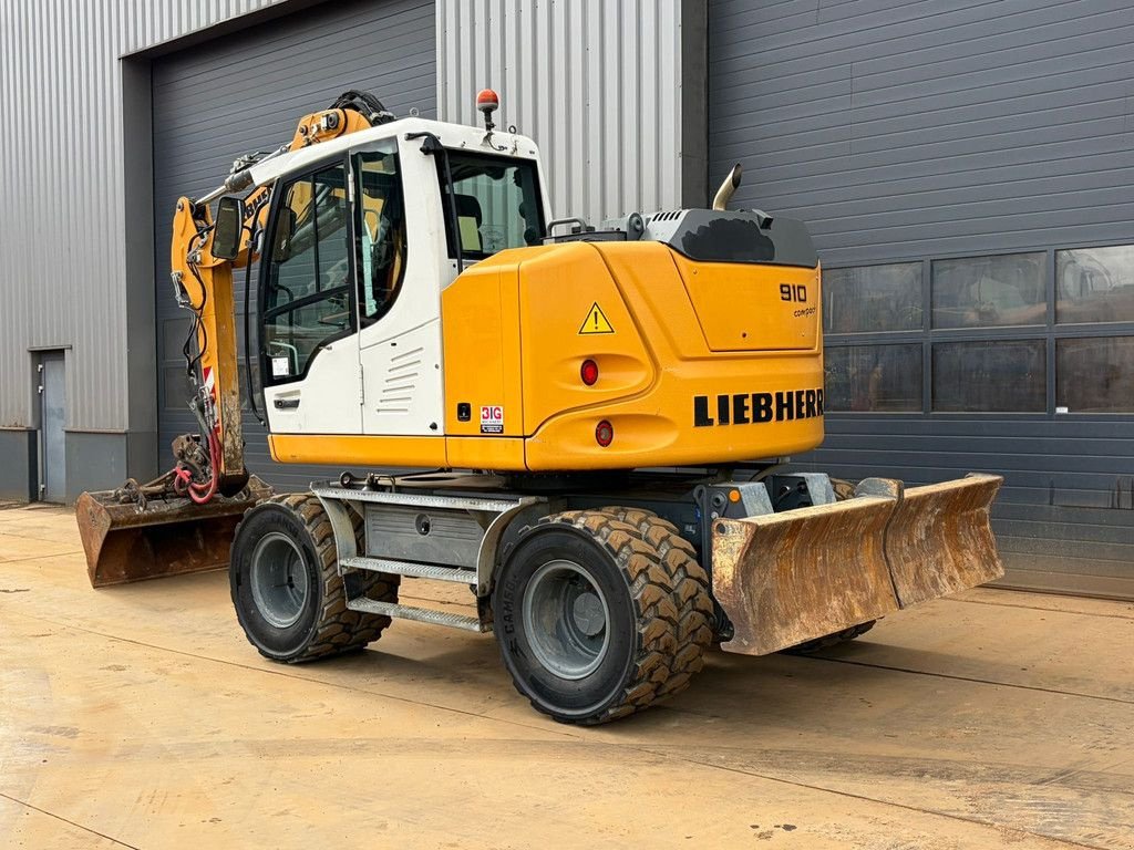 Mobilbagger del tipo Liebherr 910 Compact, Gebrauchtmaschine In Velddriel (Immagine 7)