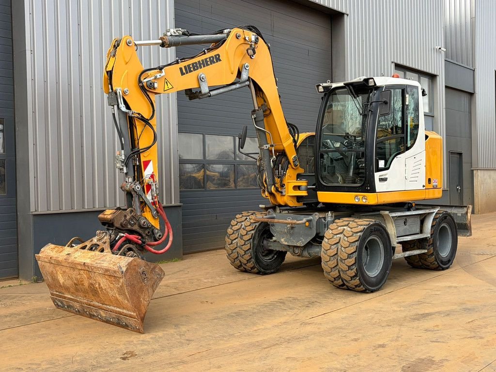 Mobilbagger del tipo Liebherr 910 Compact, Gebrauchtmaschine In Velddriel (Immagine 5)