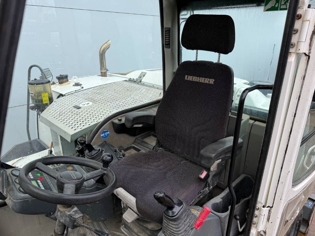 Mobilbagger tip Liebherr A 309 - Hammer Lines / Quick Coupler, Gebrauchtmaschine in Veldhoven (Poză 9)