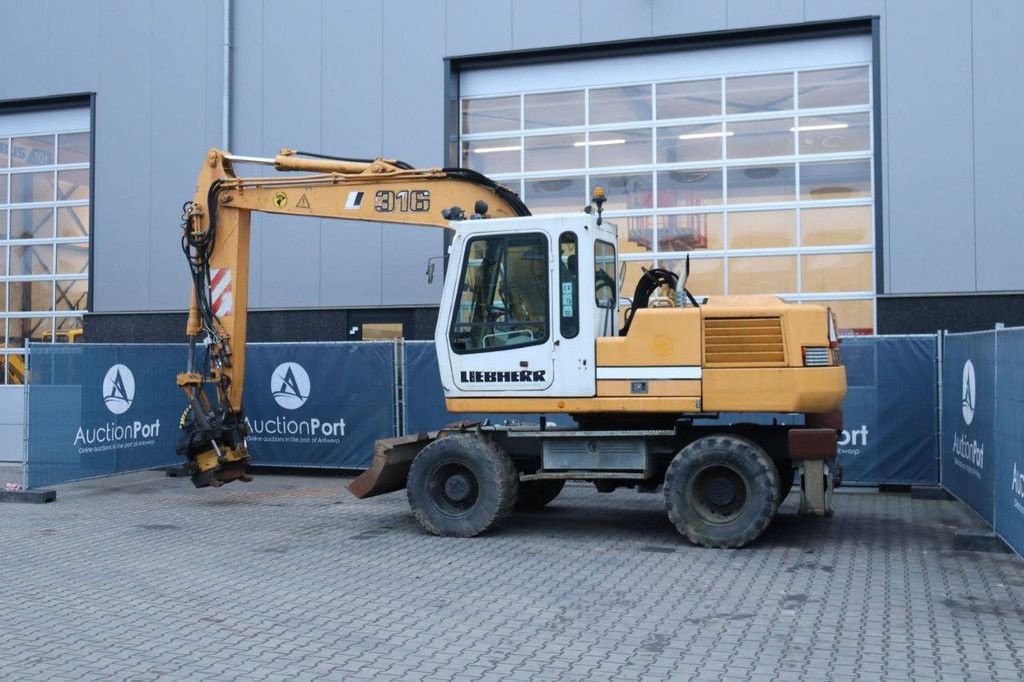 Mobilbagger of the type Liebherr A 316, Gebrauchtmaschine in Antwerpen (Picture 3)