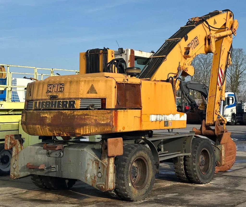 Mobilbagger typu Liebherr A316 BUCKET ELEVATING CABIN OUTRIGGERS, Gebrauchtmaschine v Marknesse (Obrázok 3)