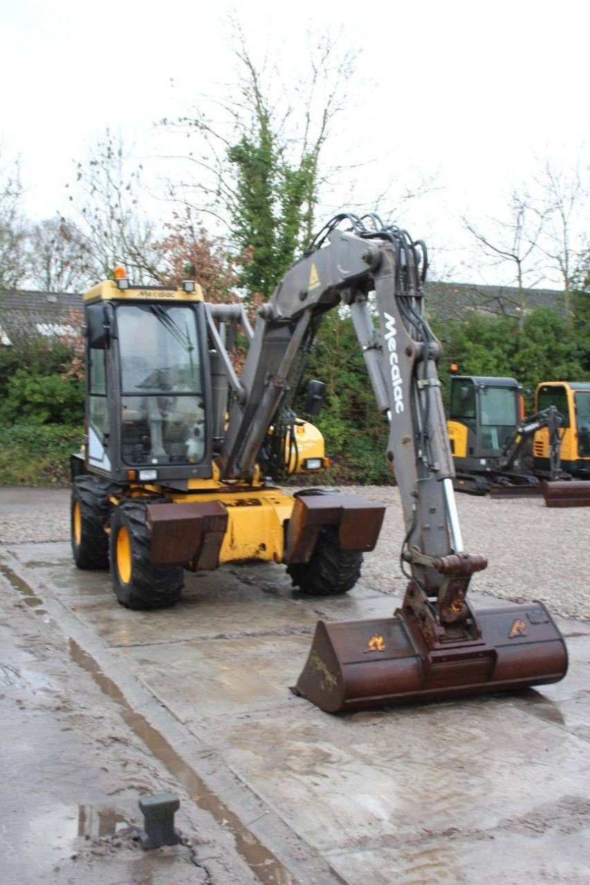 Mobilbagger du type Mecalac 12 MX, Gebrauchtmaschine en Antwerpen (Photo 7)
