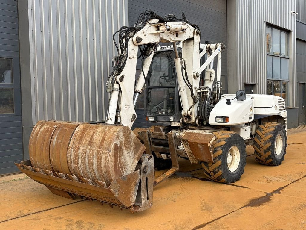 Mobilbagger van het type Mecalac 12MTX incl. 5 x bucket, Gebrauchtmaschine in Velddriel (Foto 2)