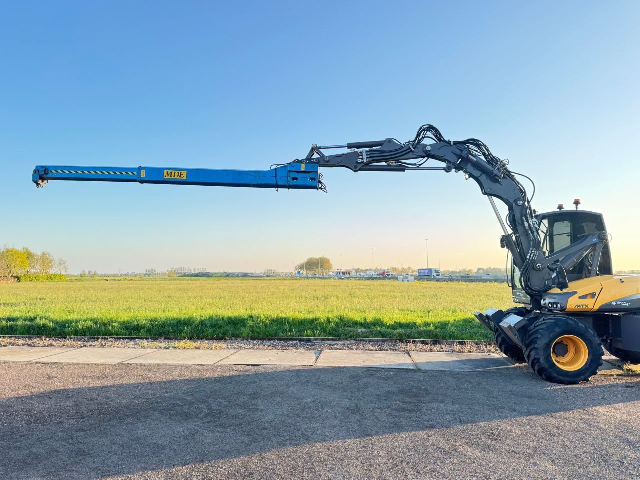 Mobilbagger типа Mecalac 12MTX, Gebrauchtmaschine в Hardinxveld-Giessendam (Фотография 9)