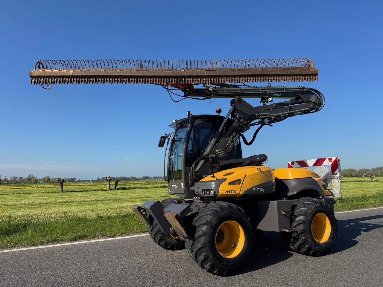 Mobilbagger типа Mecalac 12MTX, Gebrauchtmaschine в Hardinxveld-Giessendam (Фотография 1)