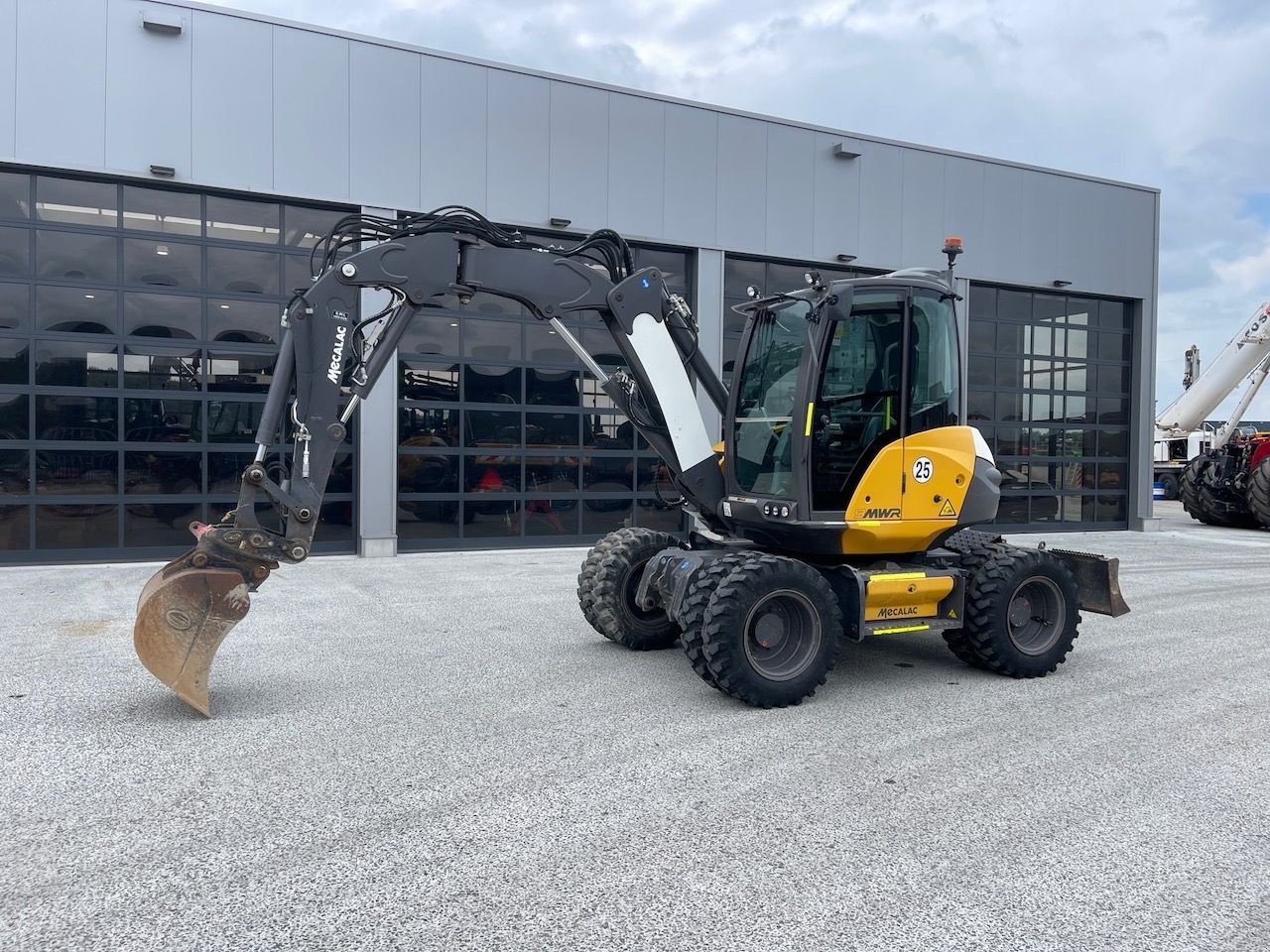 Mobilbagger a típus Mecalac 9MWR, Gebrauchtmaschine ekkor: Holten (Kép 10)
