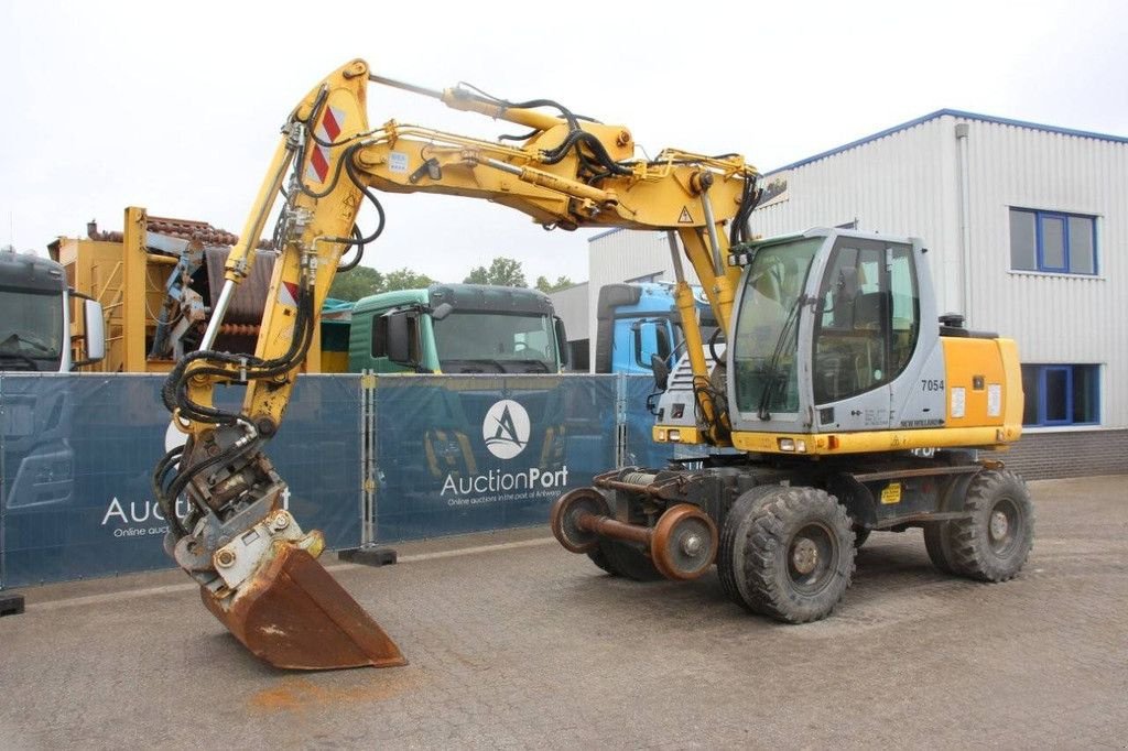 Mobilbagger typu New Holland MH5 Plus, Gebrauchtmaschine v Antwerpen (Obrázek 9)