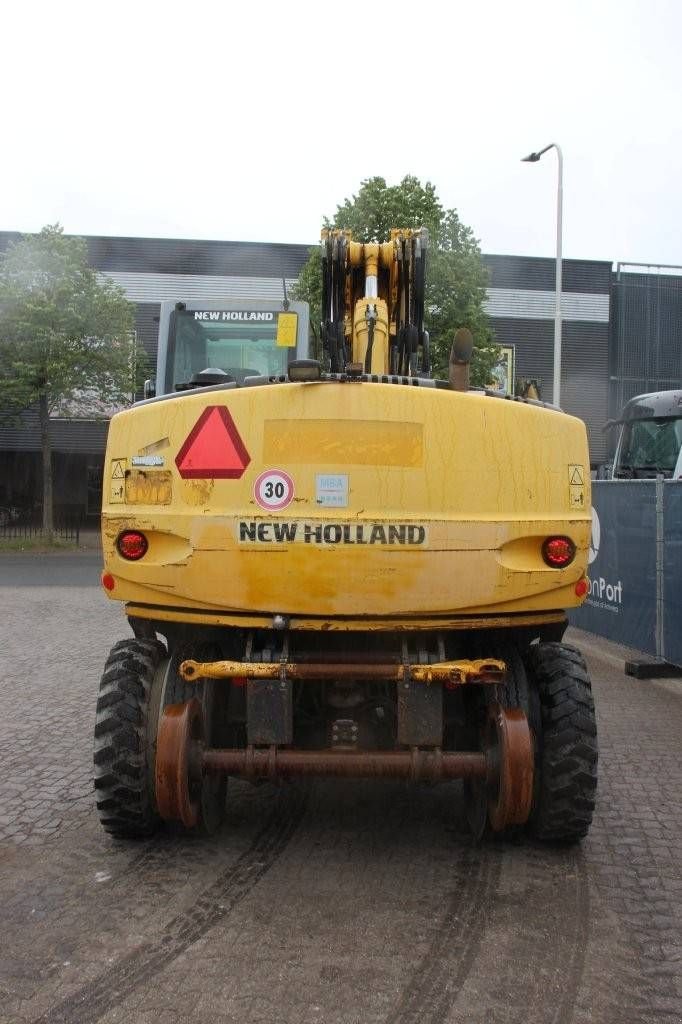 Mobilbagger от тип New Holland MH5 Plus, Gebrauchtmaschine в Antwerpen (Снимка 4)