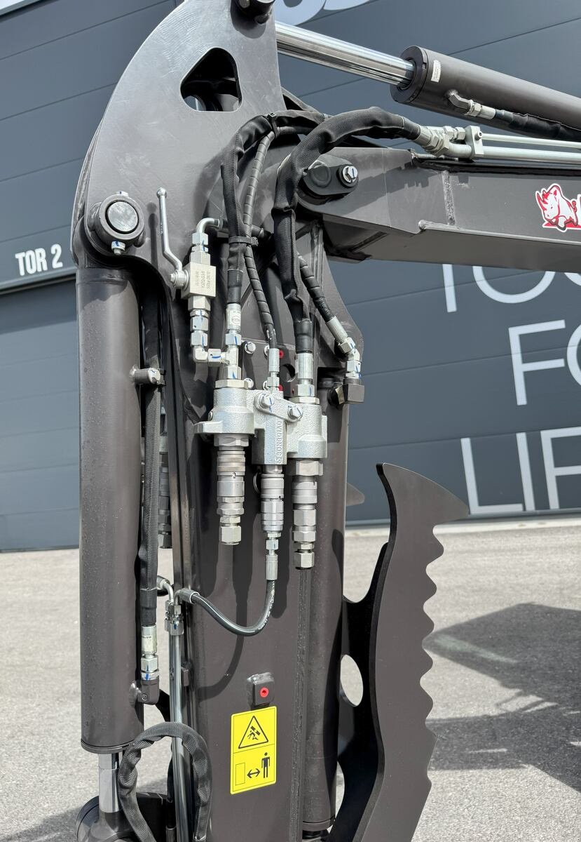 Mobilbagger des Typs Rhinoceros XN35LPRO, Neumaschine in Arbing (Bild 3)