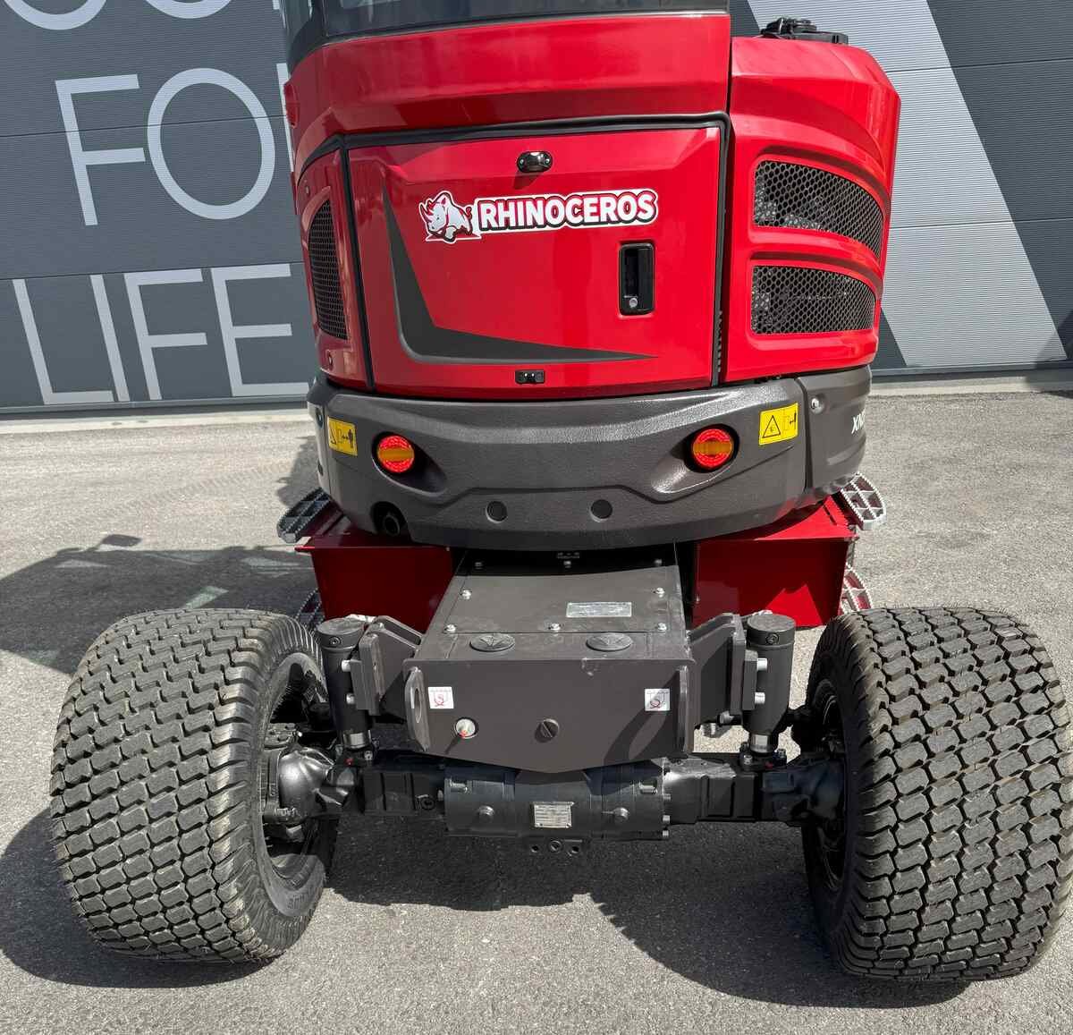 Mobilbagger des Typs Rhinoceros XN35LPRO, Neumaschine in Arbing (Bild 12)