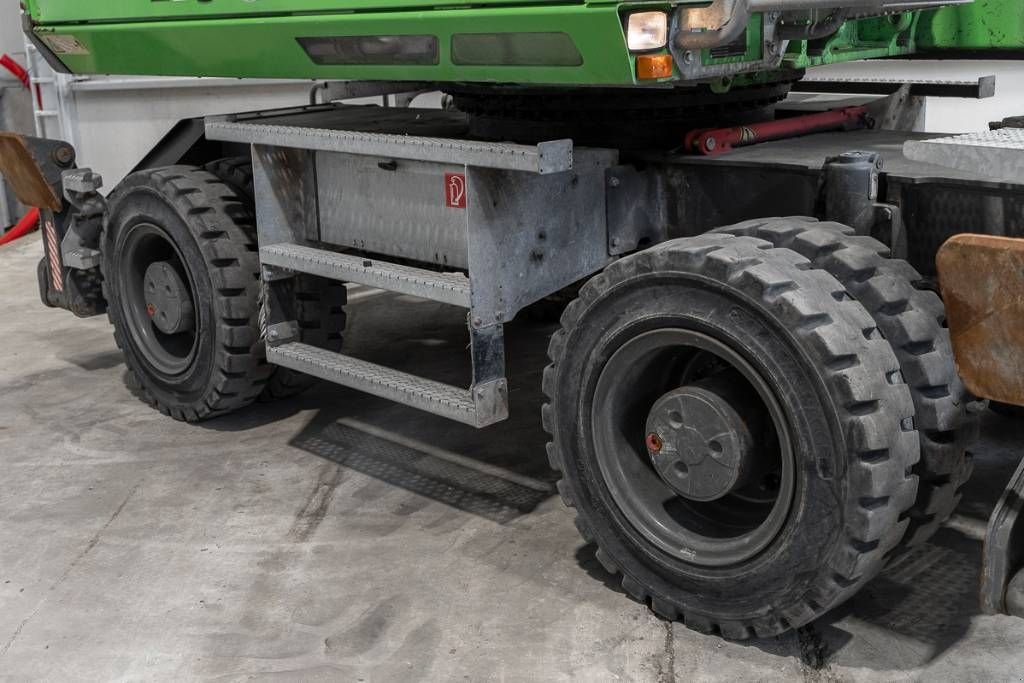 Mobilbagger типа Sennebogen 821 E, Gebrauchtmaschine в Moerbeke (Фотография 10)