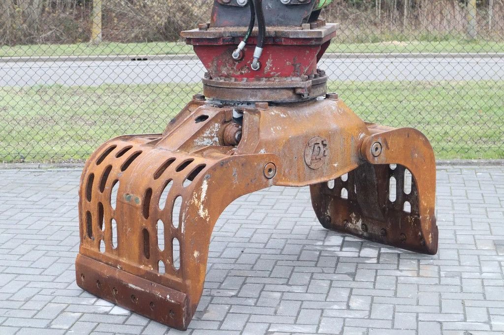 Mobilbagger van het type Sennebogen 821E 821 E SORTING GRAB DOZERBLADE GREAT CONDITION, Gebrauchtmaschine in Marknesse (Foto 9)