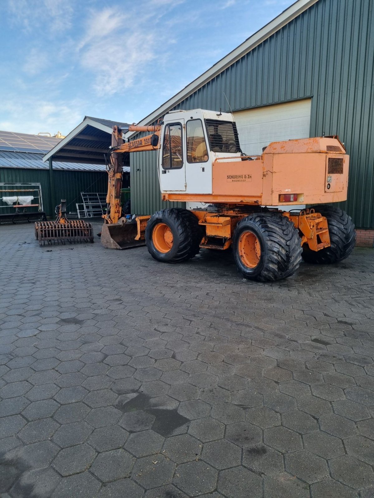 Mobilbagger of the type Sonstige Caesar 2507, Gebrauchtmaschine in Molenaarsgraaf (Picture 2)