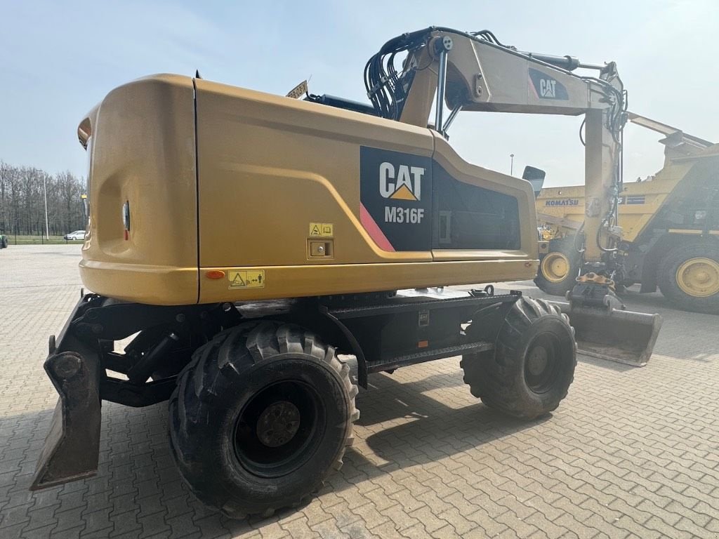 Mobilbagger του τύπου Sonstige Cat M316F, Gebrauchtmaschine σε Oud Gastel (Φωτογραφία 4)