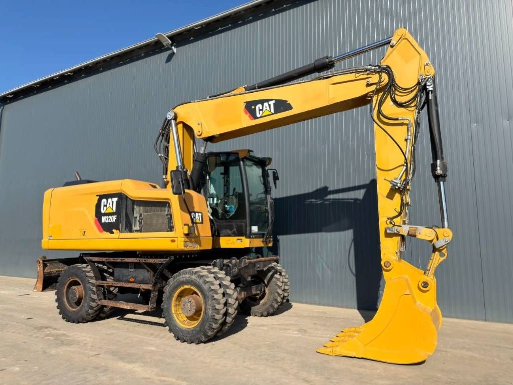 Mobilbagger типа Sonstige Cat M320F, Gebrauchtmaschine в Venlo (Фотография 3)