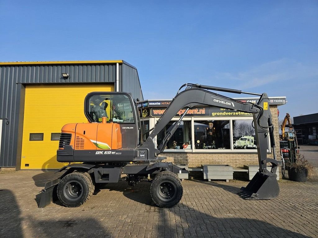 Mobilbagger del tipo Sonstige Develon DX60WN ECO-1, Gebrauchtmaschine en Krabbendijke (Imagen 5)