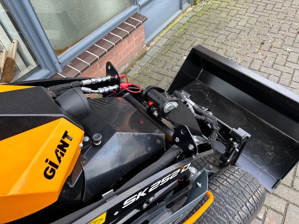 Mobilbagger typu Sonstige Giant SK252 skid, Neumaschine v WENUM WIESEL (Obrázek 9)