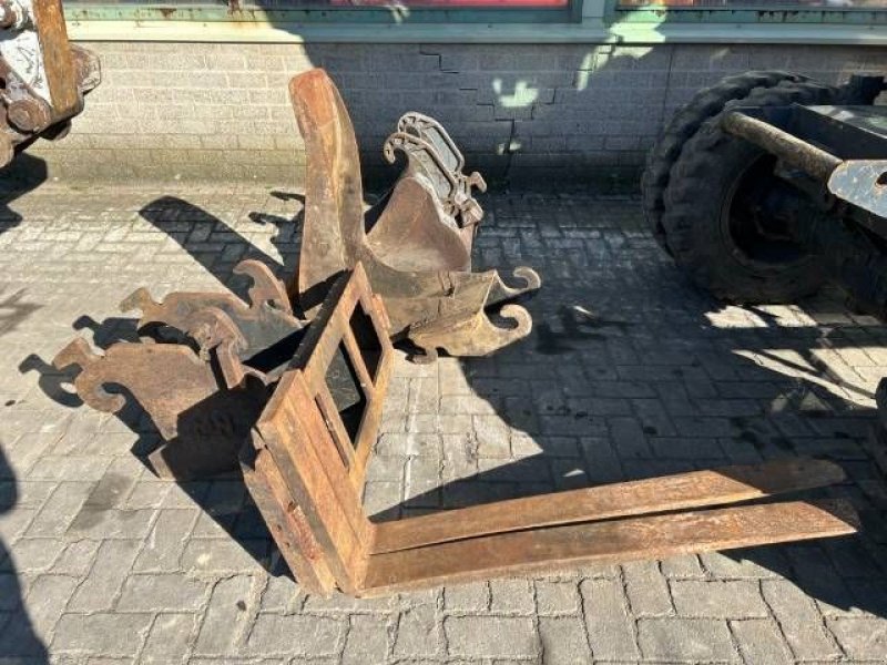 Mobilbagger des Typs Takeuchi TB 175 W, Gebrauchtmaschine in Roosendaal (Bild 11)