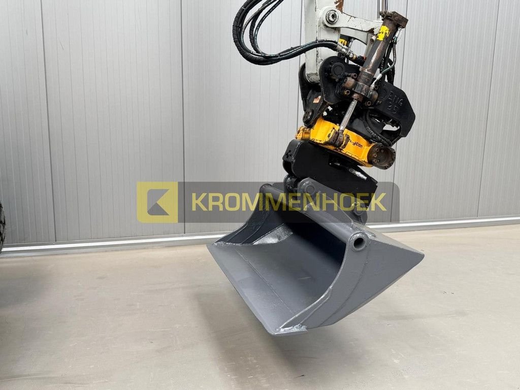 Mobilbagger des Typs Takeuchi TB 295 W Engcon Draaikantelstuk, Gebrauchtmaschine in Apeldoorn (Bild 9)