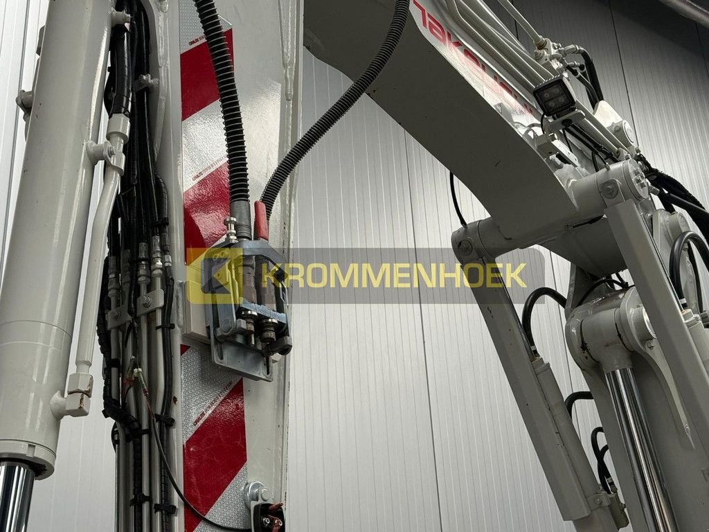 Mobilbagger des Typs Takeuchi TB 295 W Powertilt, Gebrauchtmaschine in Apeldoorn (Bild 10)