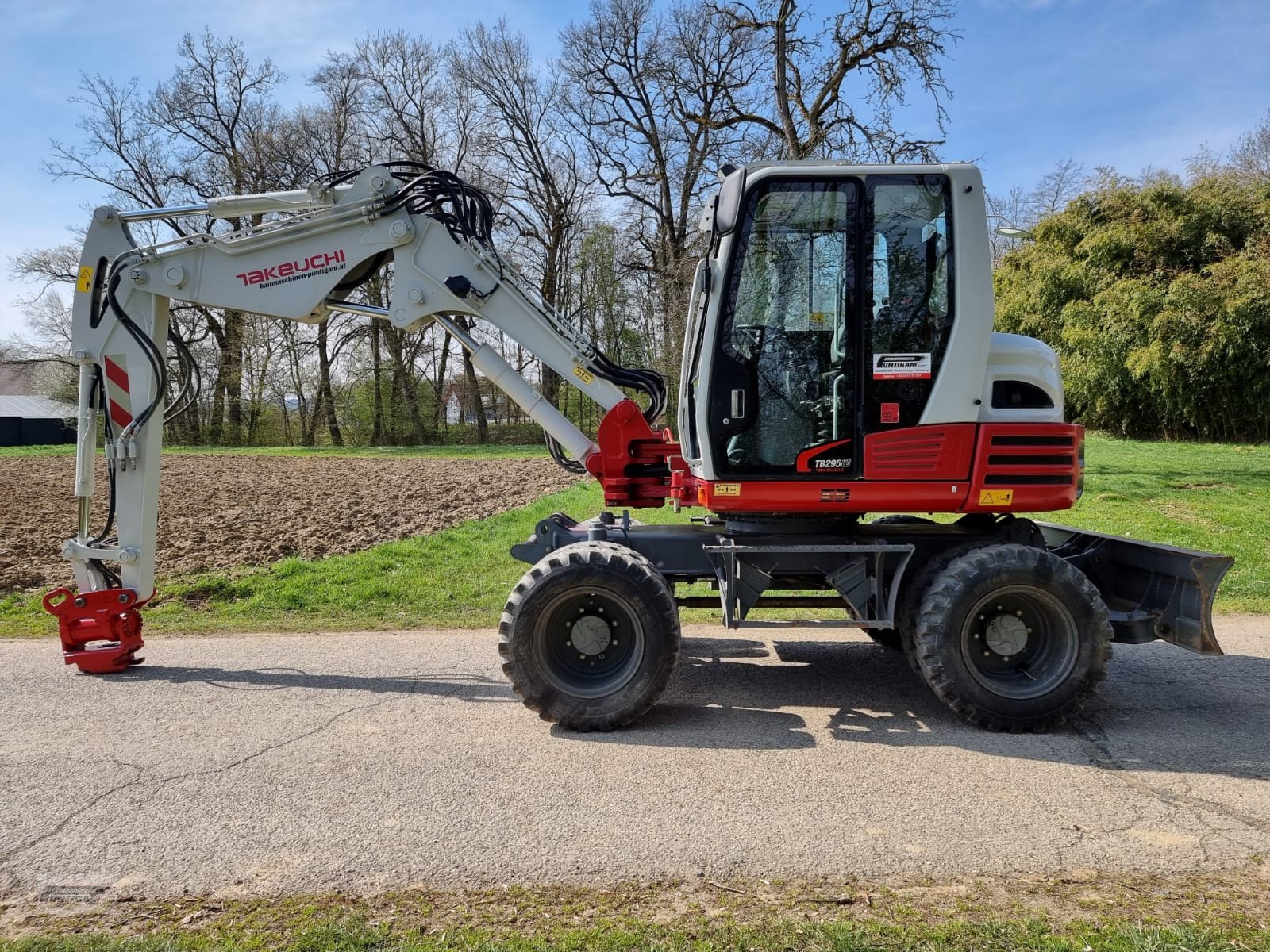Mobilbagger del tipo Takeuchi TB 295 W, Gebrauchtmaschine In Deutsch - Goritz (Immagine 1)