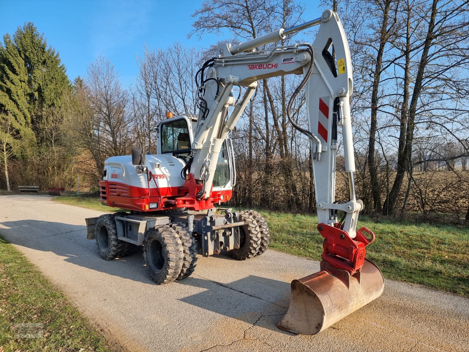 Mobilbagger от тип Takeuchi TB 295 W, Gebrauchtmaschine в Deutsch - Goritz (Снимка 4)
