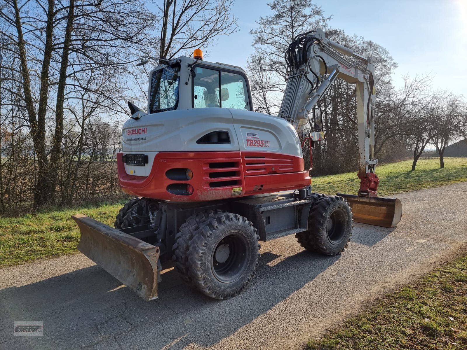 Mobilbagger от тип Takeuchi TB 295 W, Gebrauchtmaschine в Deutsch - Goritz (Снимка 8)