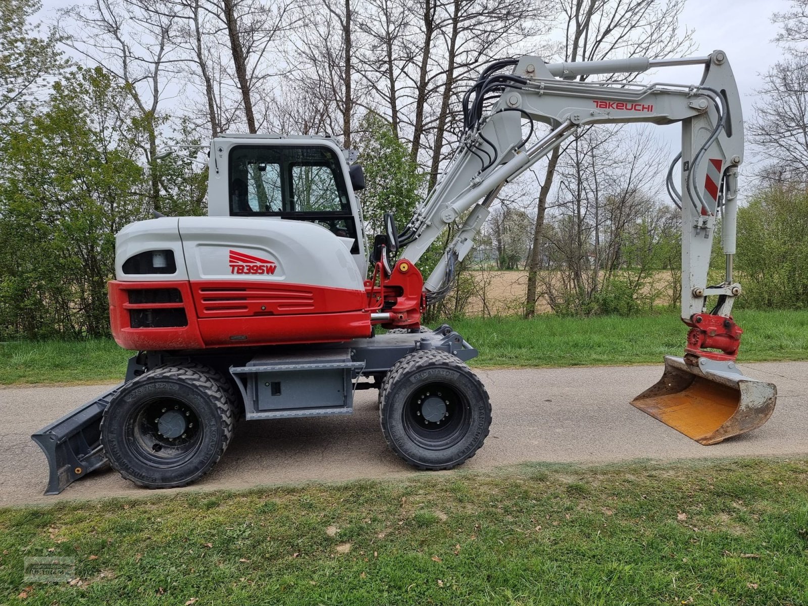 Mobilbagger des Typs Takeuchi TB 395 W, Gebrauchtmaschine in Deutsch - Goritz (Bild 2)