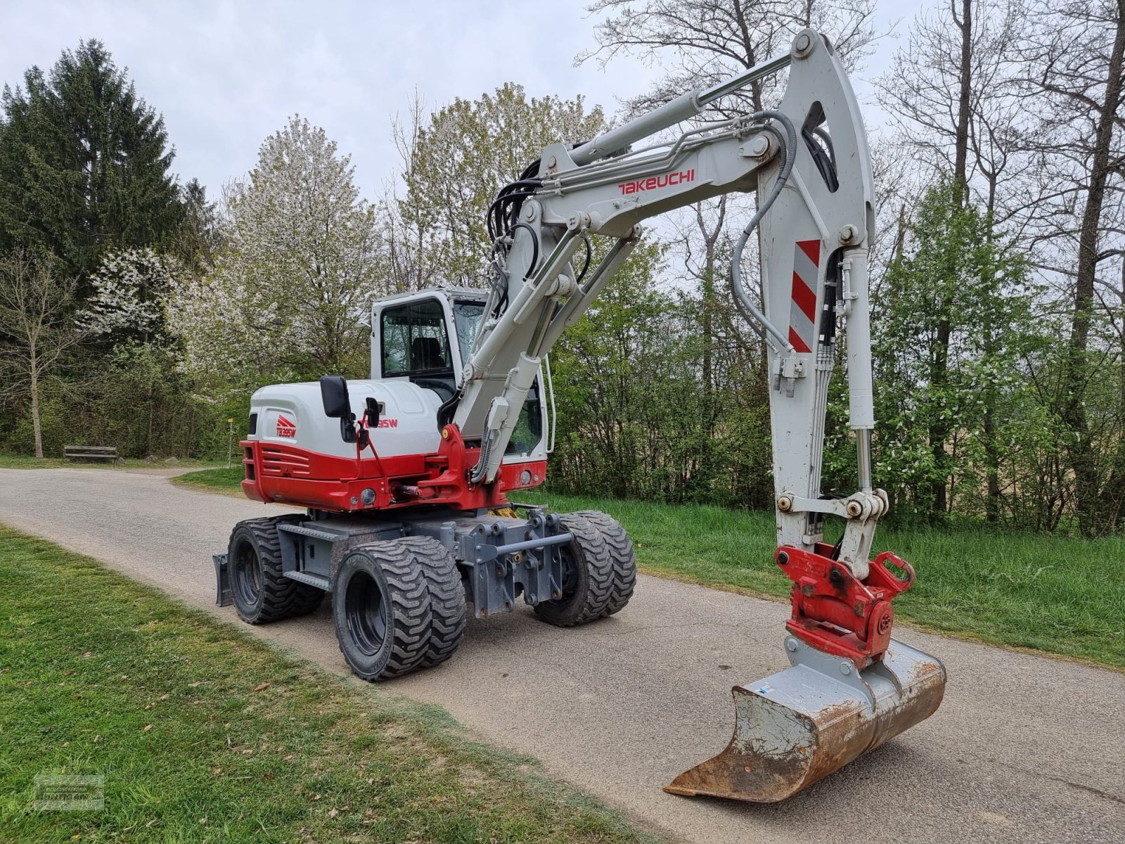 Mobilbagger des Typs Takeuchi TB 395 W, Gebrauchtmaschine in Deutsch - Goritz (Bild 4)