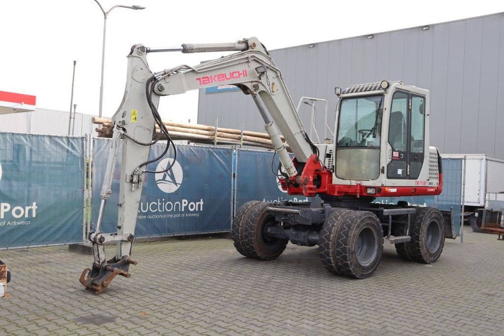Mobilbagger del tipo Takeuchi TB175W, Gebrauchtmaschine In Antwerpen (Immagine 9)