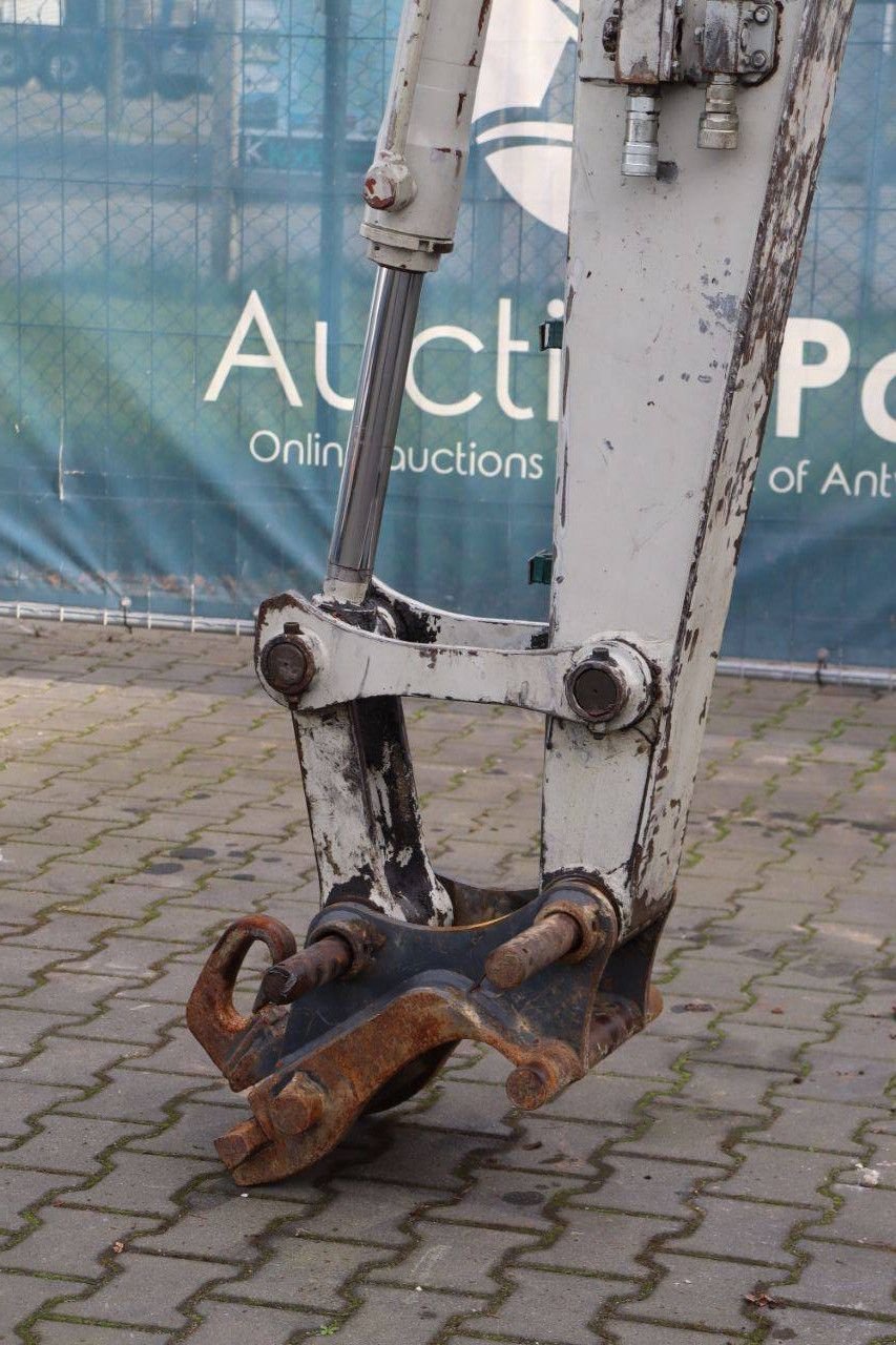 Mobilbagger del tipo Takeuchi TB175W, Gebrauchtmaschine In Antwerpen (Immagine 11)