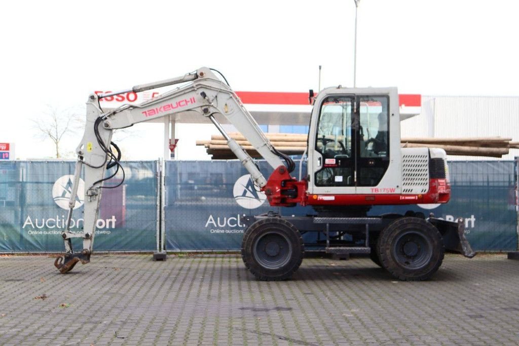 Mobilbagger del tipo Takeuchi TB175W, Gebrauchtmaschine In Antwerpen (Immagine 2)