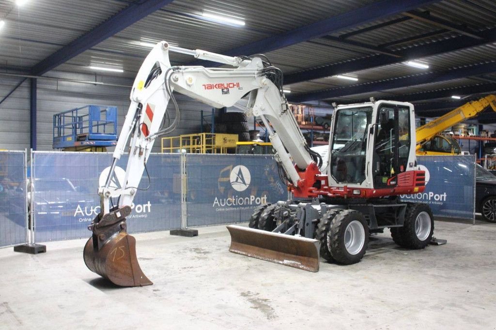 Mobilbagger typu Takeuchi TB295W, Gebrauchtmaschine v Antwerpen (Obrázok 9)