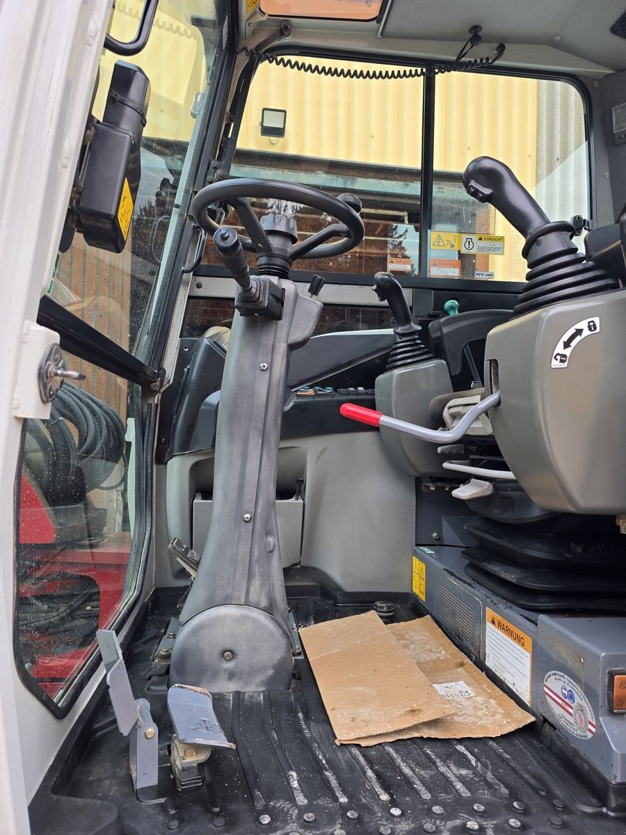 Mobilbagger des Typs Takeuchi TB295W, Gebrauchtmaschine in Gabersdorf (Bild 15)