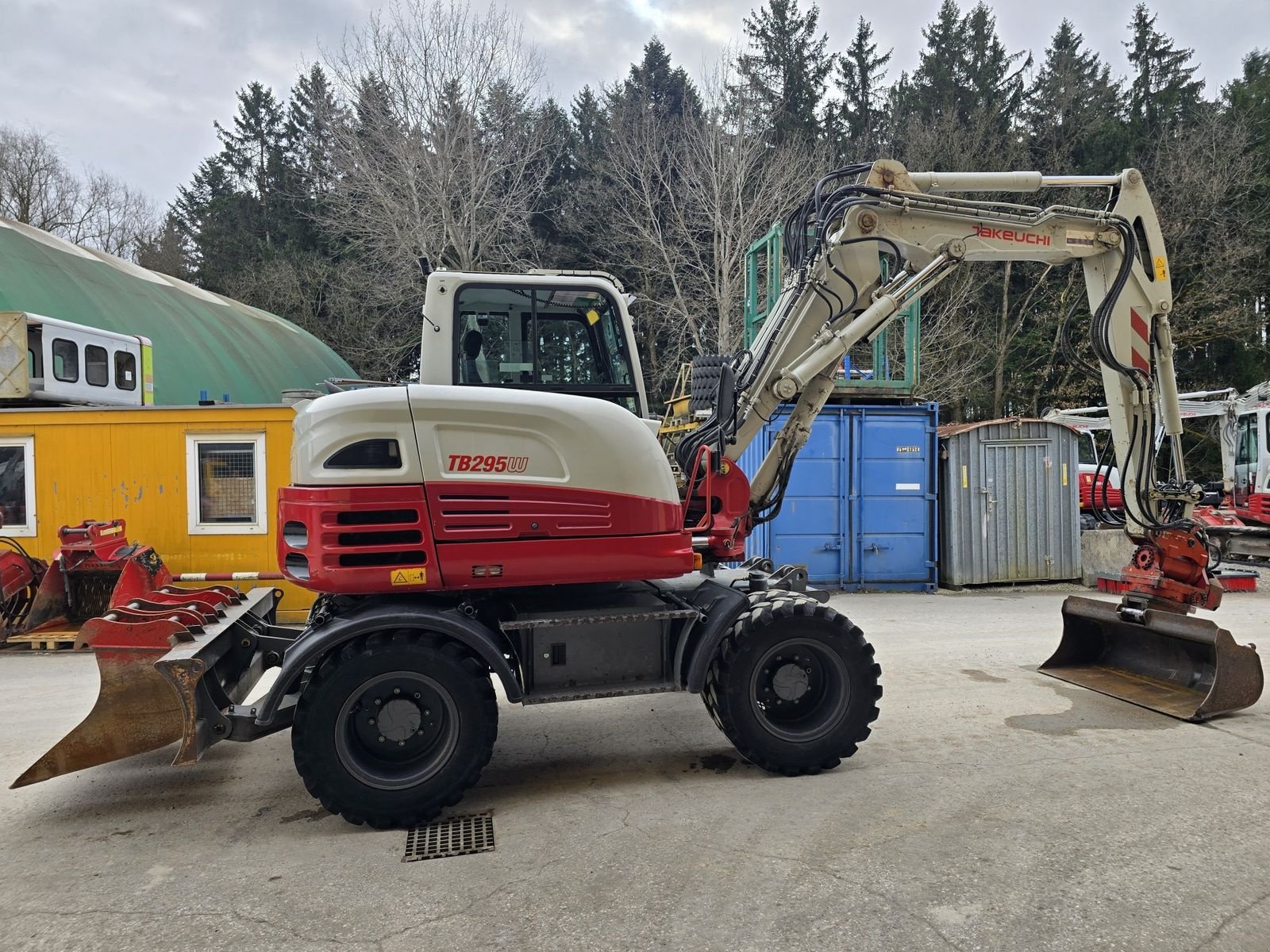 Mobilbagger des Typs Takeuchi TB295W, Gebrauchtmaschine in Gabersdorf (Bild 7)