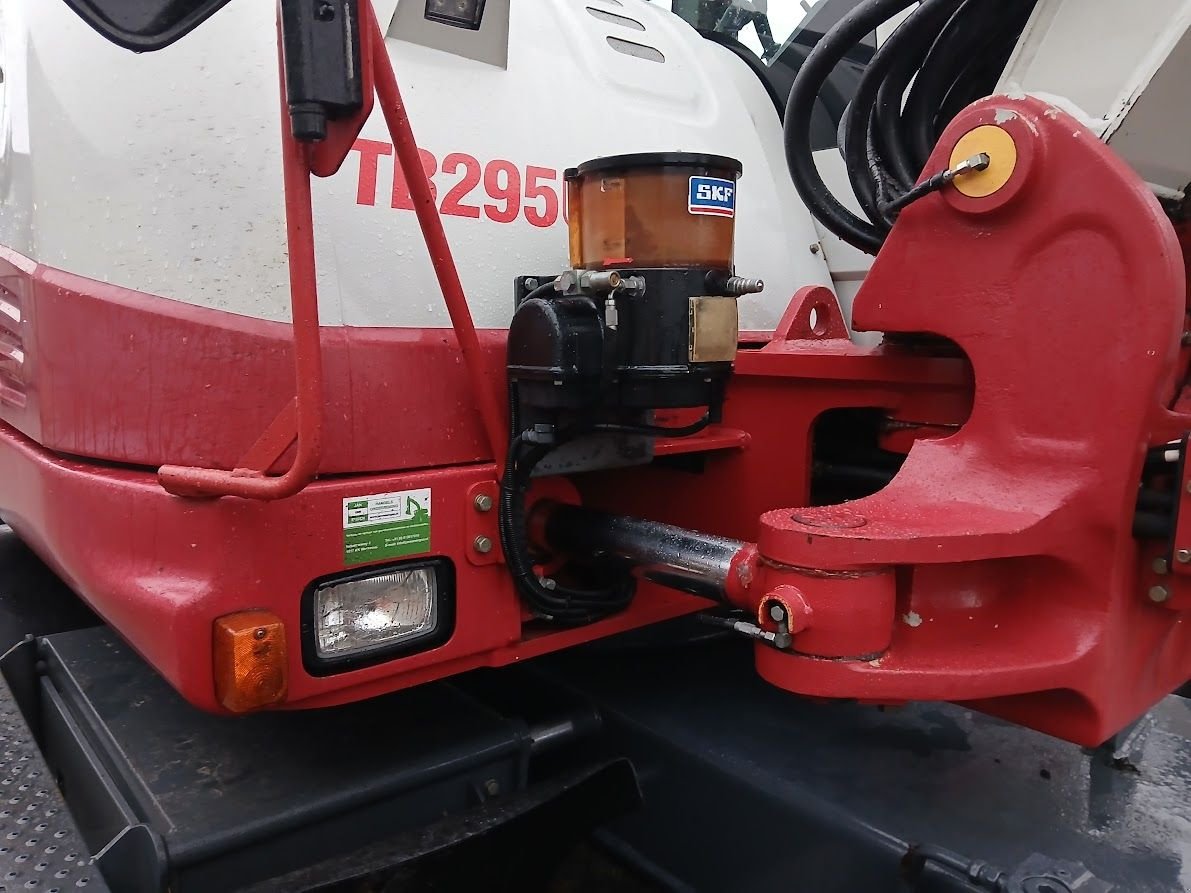 Mobilbagger типа Takeuchi TB295W, Gebrauchtmaschine в Westwoud (Фотография 5)